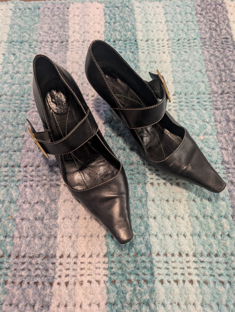 kate Spade Classic Black Pointed Mary Jane Pumps with Gold Buckle Size 8.5 - Picture 14 of 14